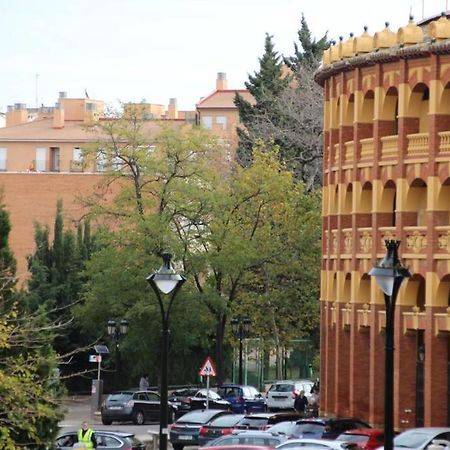 Amplio Apartamento Plaza De Toros Zaragoza Ngoại thất bức ảnh