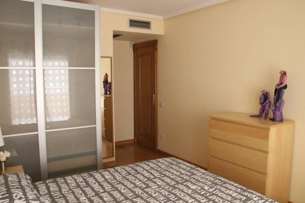 Amplio Apartamento Plaza De Toros Zaragoza Ngoại thất bức ảnh