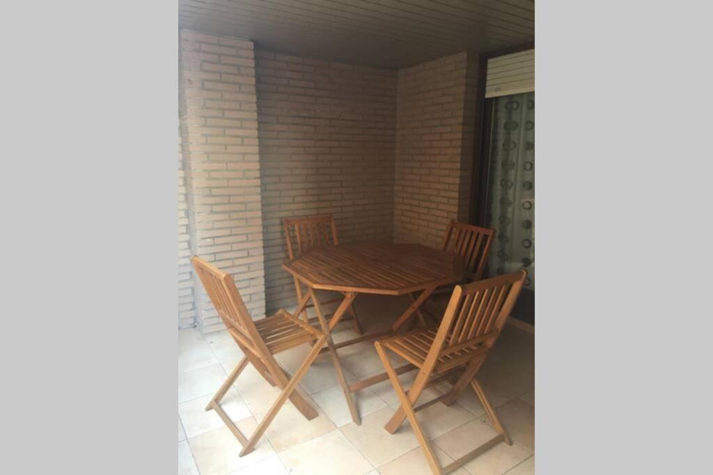 Amplio Apartamento Plaza De Toros Zaragoza Ngoại thất bức ảnh